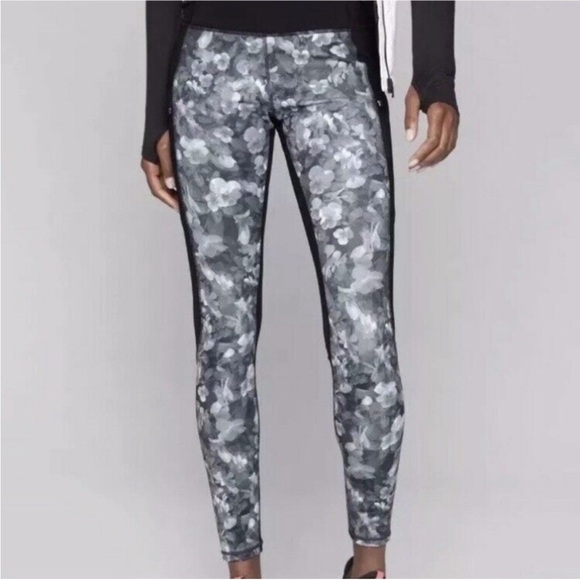 Athleta Frost High Traverse Floral Tights Full Length Leggings Size Medium - Picture 1 of 10